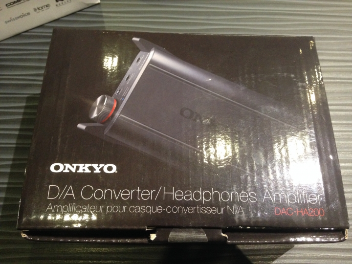[開箱]熱情如火的黑盒子 ONKYO DAC-HA200 DAC 耳擴一體機～（圖多、廢話也多）