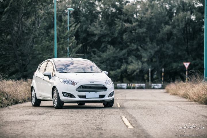[開箱文] Ford Fiesta 1.0T (不專業開箱文，因為只有照片)
