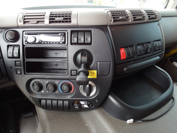 分享 DAF 2015年全新車款 CF65  280  4X2  17噸商用貨車 ....