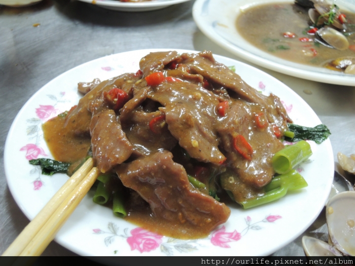 台中中區．夠味下飯的沙茶牛肉@老牌沙茶牛肉