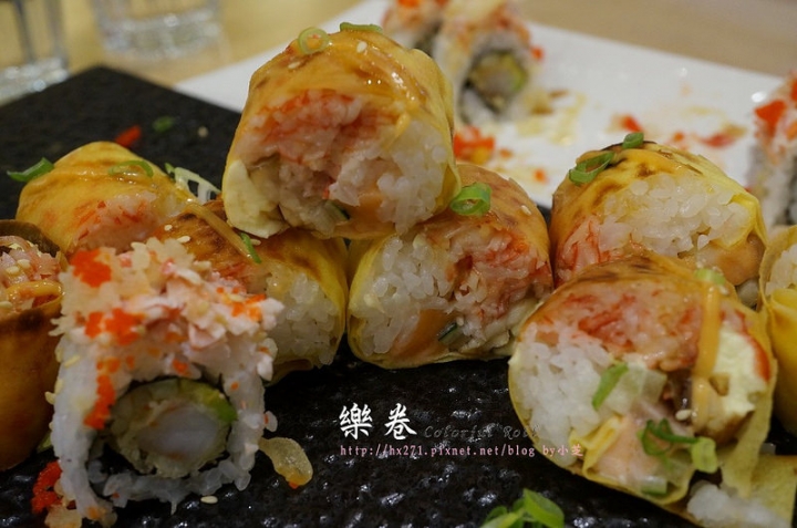 【台北美食】捷運中山站‧親子餐廳Colorful Roll 樂卷~美式加州卷Ｘ牛樂風拉麵不夠吃!?加麵不用錢！