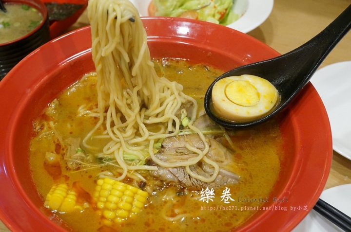 【台北美食】捷運中山站‧親子餐廳Colorful Roll 樂卷~美式加州卷Ｘ牛樂風拉麵不夠吃!?加麵不用錢！