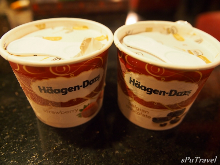 [食記] sPu@ 台中 小蒙牛頂級麻辣養生鍋(家樂福文心店)─頂級牛肉、哈根達斯吃到飽