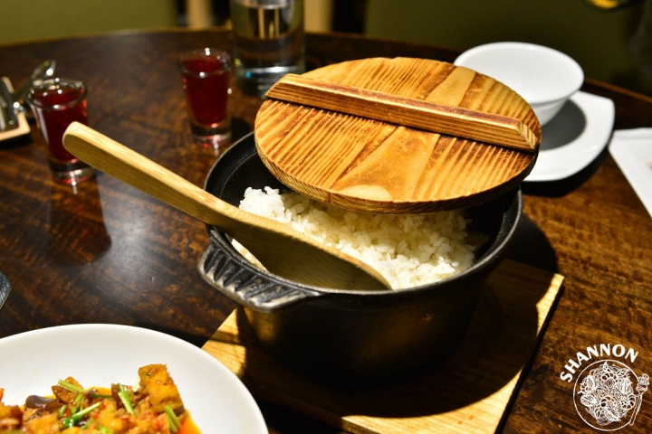 台北信義區[開飯川食堂(阪急店)]川菜、四川料理、聚餐、桌菜(市政府捷運站)