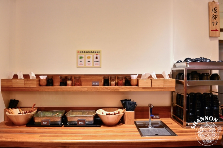 台北信義區[稻禾-微風松高]美食街、烏龍麵、連鎖店、日式料理、手工烏龍麵、現點現作(捷運市政府站)