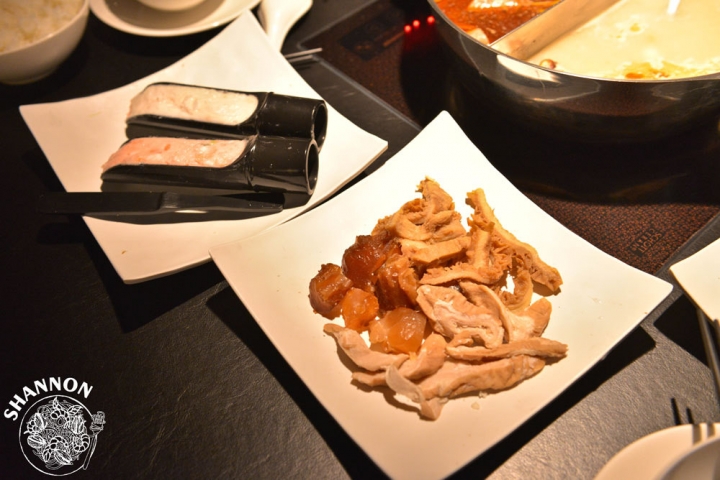 台北信義區[辛殿麻辣鍋(ATT 4 FUN信義店)]麻辣鍋、吃到飽、聚會、訂位、火鍋(市政府捷運站)