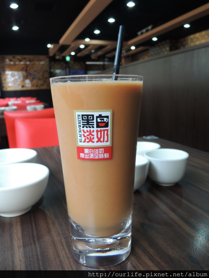 台中西區．道地港式茶餐廳(開幕7折)@港澳茶餐廳(+wifi)