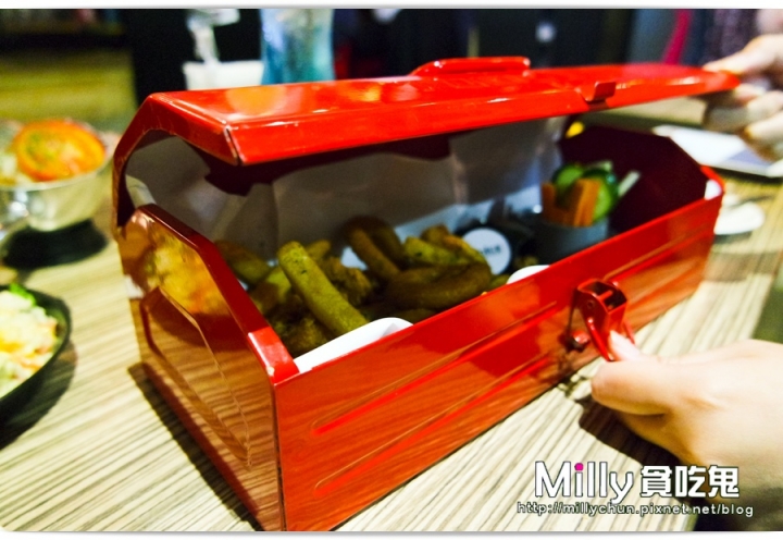 NOOICE餐酒館。工業風設計裝潢~創意餐點好吸睛