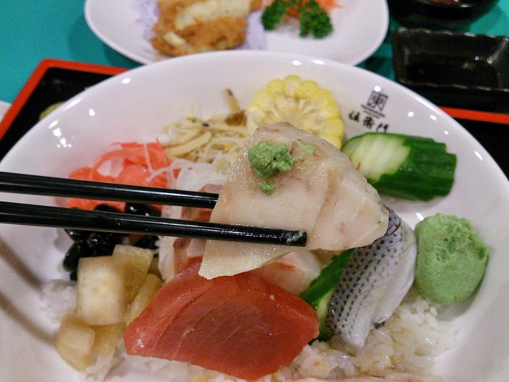 伍衛門日式丼飯 - 便宜新鮮任選四種生魚片的生魚片丼飯 - 新北市板橋區日式料理