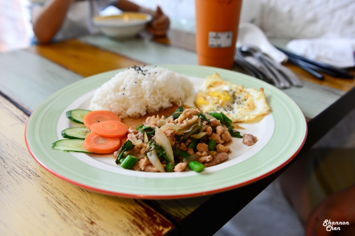 台中南區[THAI泰好喝泰式茶(忠孝店)]泰式料理、泰式小吃、泰式茶、中餐、下午茶、甜點、手搖飲品