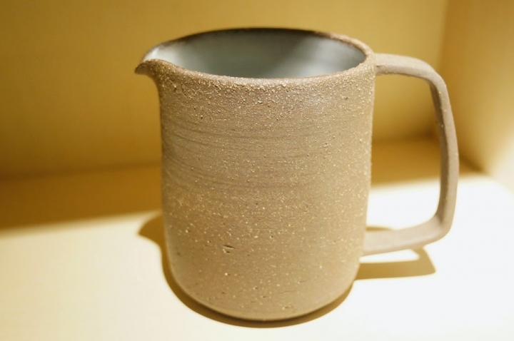 結合咖啡、展演空間、設計和餐具的[ ME Living Arts/皿皿 ]