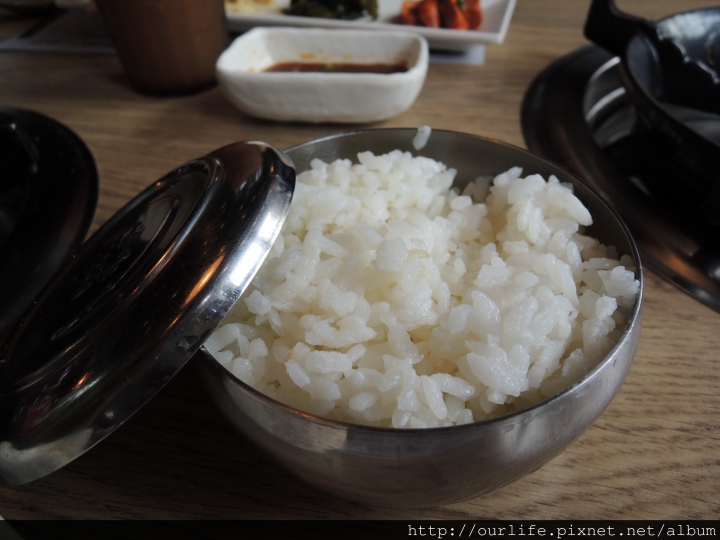 台中北區．268元韓式海陸鍋@黃鶴洞韓式料理中友店