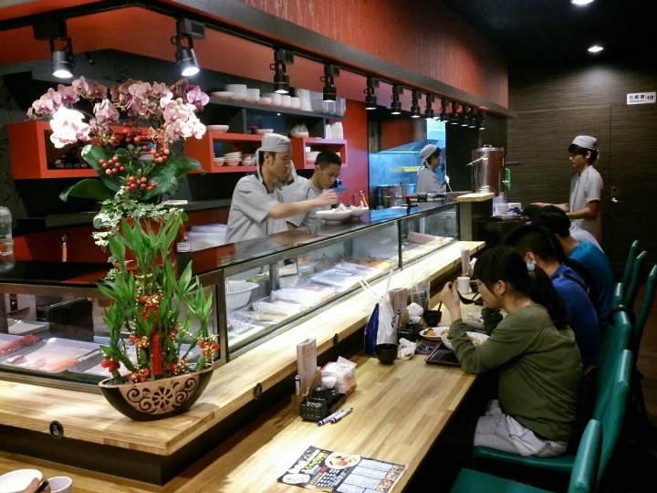 伍衛門日式丼飯 - 便宜新鮮任選四種生魚片的生魚片丼飯 - 新北市板橋區日式料理