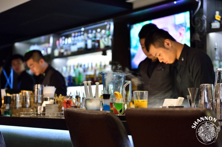 台北大安區[Fourplay]調酒、酒吧、水果酒、烈酒、Bar、cocktail、小點、排餐、義大利麵(捷運大安站)