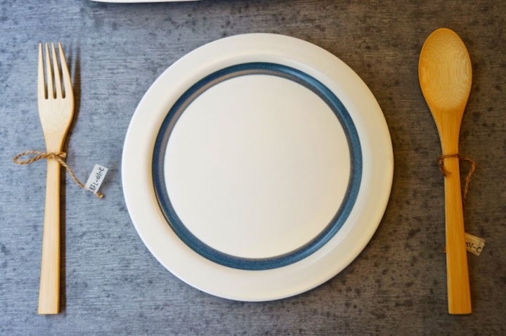 結合咖啡、展演空間、設計和餐具的[ ME Living Arts/皿皿 ]