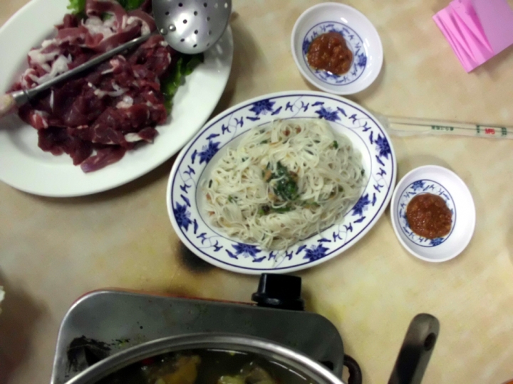 【羊肉爐狂熱者的朝聖地】萬丹王品現宰羊肉爐~招牌~咖哩羊肉爐