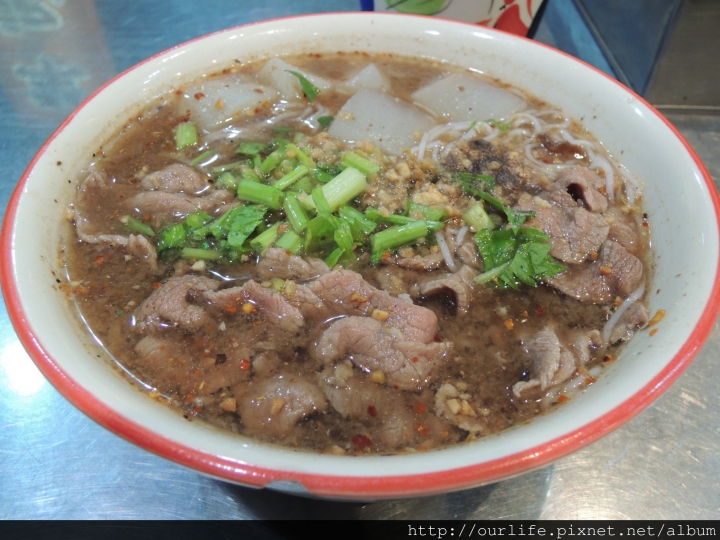 台中西區．料多味美價又平的泰式麵食@泰粉味泰式米粉湯