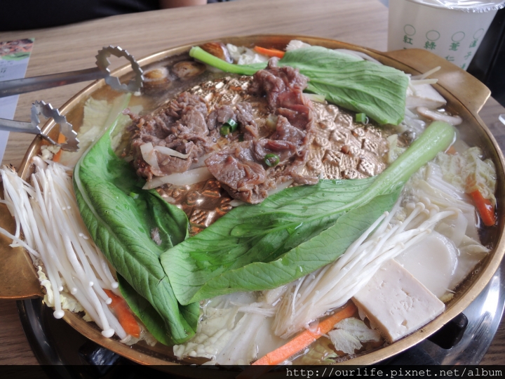 台中北區．268元韓式海陸鍋@黃鶴洞韓式料理中友店