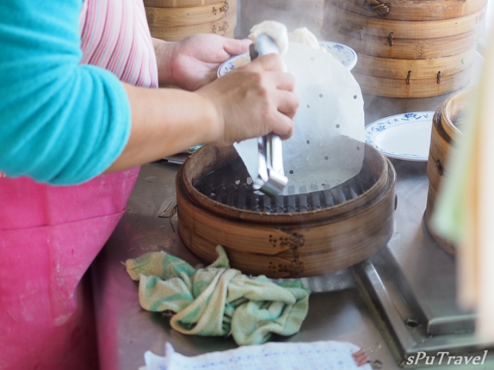 [食記] sPu@ 宜蘭市 正好鮮肉小籠包、北門綠豆沙牛乳大王─超人氣排隊美食..(原正常鮮肉小籠包)