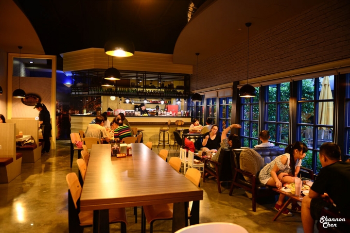 台中北屯區[奧樂美特Olimato Bistro]早午餐、平價、大分量、鐵鍋早餐、免服務費