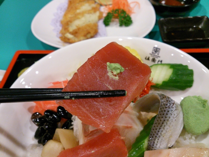 伍衛門日式丼飯 - 便宜新鮮任選四種生魚片的生魚片丼飯 - 新北市板橋區日式料理