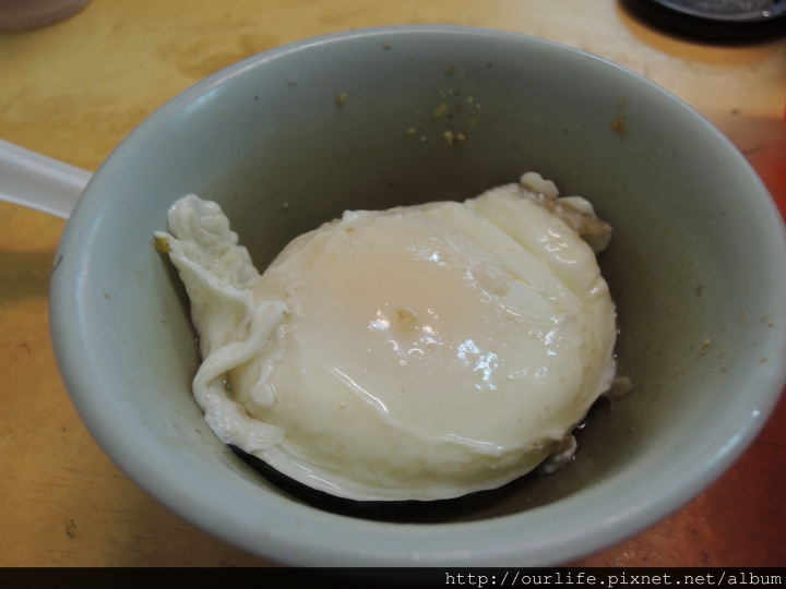 台中西區．150元料多價平吃很撐的沙茶火鍋@嘉義老牌石頭火鍋