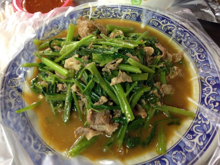 推薦美食排到天荒地老［阿灶伯羊肉湯］