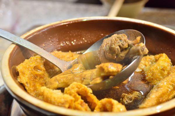 [強尼帶球 食記] 嘉義西區 吃薑母鴨也要先考試？ -霸味 薑母鴨