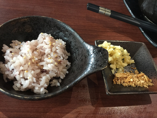 【食記】忠孝敦化站。東京高田馬場鷹流拉麵~極度濃郁的拉麵湯頭