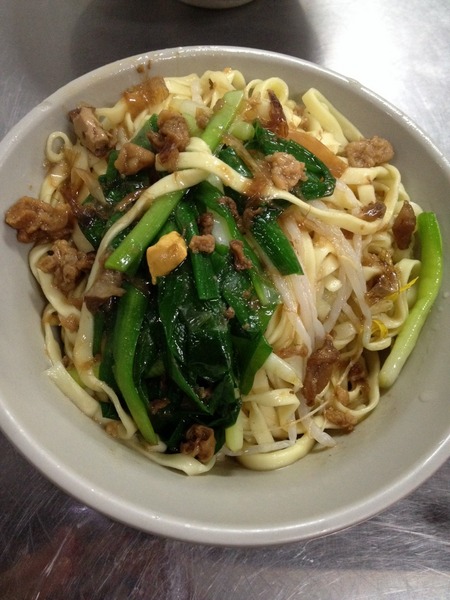 國珍魯肉麵-在地人的元氣早餐，魯肉麵+魷魚肉羹