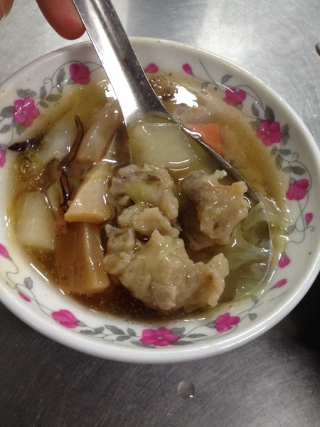 國珍魯肉麵-在地人的元氣早餐，魯肉麵+魷魚肉羹