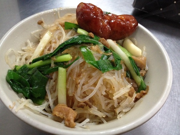 國珍魯肉麵-在地人的元氣早餐，魯肉麵+魷魚肉羹