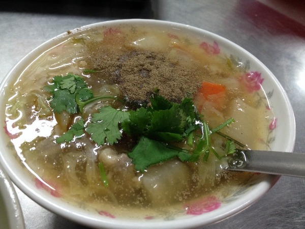 國珍魯肉麵-在地人的元氣早餐，魯肉麵+魷魚肉羹