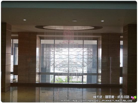 北投奇岩。大地溫泉酒店 ～ 泡湯 . 美食 . 擁書香  (過年團圓好所在)