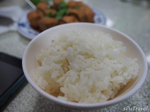 [食記] sPu@ 台北中山區 雙連牛肉陳─隱身巷弄的平價快炒店、好吃大推!!
