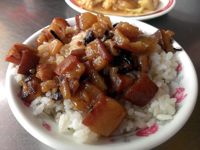 石精臼肉燥飯