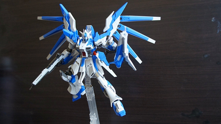 HGBF 1/144 Hi-v GUNDAM VRABE