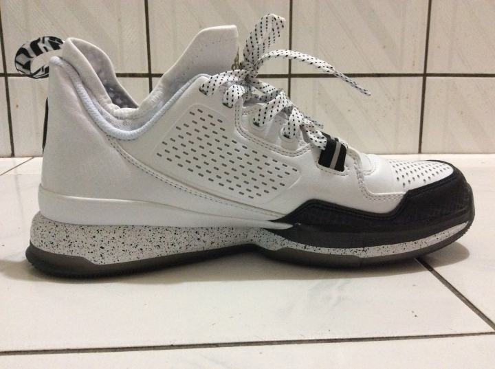 [開箱]ADIDAS D lillard 1 開箱