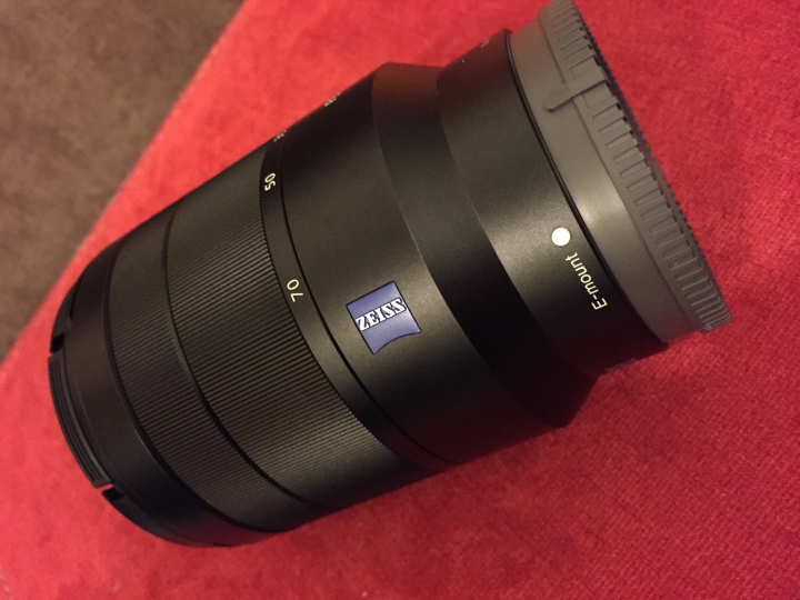 Sony A7II 非專業開箱初體驗-我的第一台全幅相機 (附FE 24-70z開箱)
