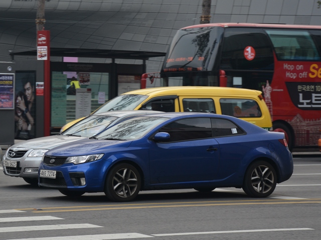 [分享]韓國當地拍到的KIA汽車