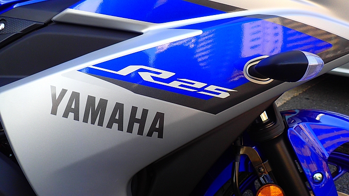 Yamaha YZF-R25  vs  Kawasaki NINJA 250  心得比較 R3   全日本壓馬路（株）