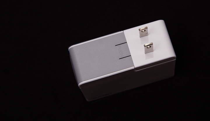 anidees 2 & 4 port USB 小巧好攜極速充電器，外出使用沒煩惱