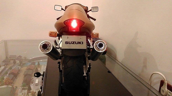 suzuki 1:4   隼   gxs  1300r  開箱+2015最新完成品