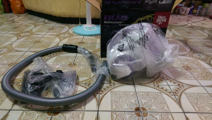 Dirt Devil 第十二代 Escape 吸塵器超簡易開箱