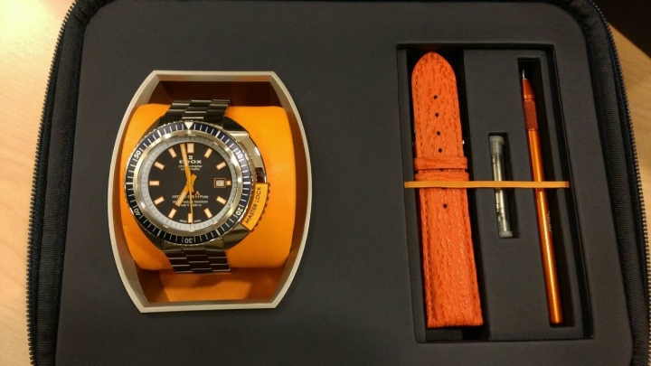 生日禮物~~進擊的 EDOX