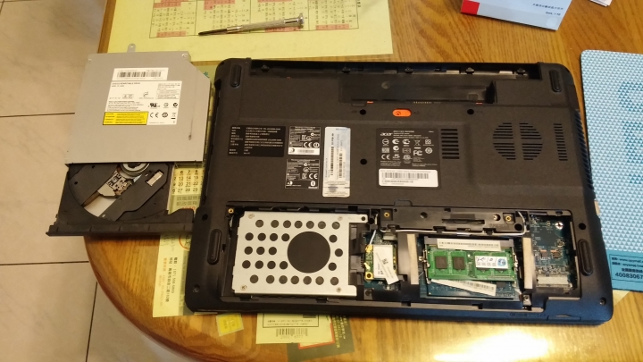 Acer 4752G 升級SSD (圖多慎入)