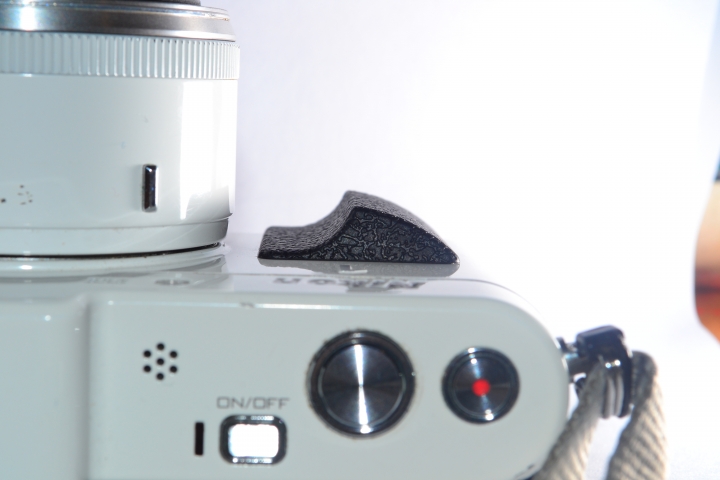 Nikon 1 v1 外加把手試用! (Flipbac Camera Grip G4)