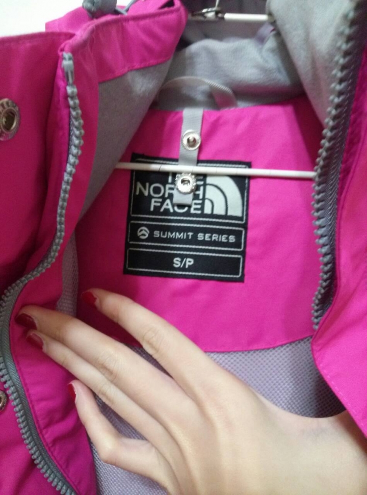 求助一件the north face的外套