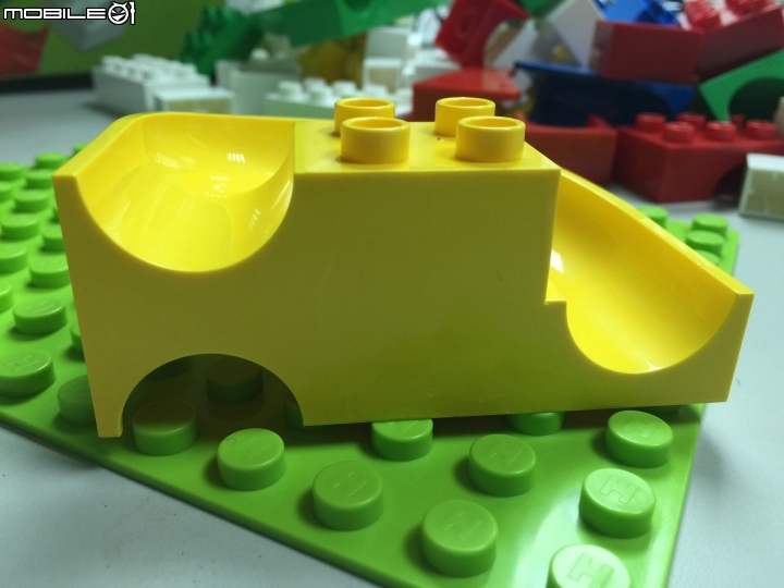 【開箱】很舒壓~上班也能玩的迷你版彈珠雲霄飛車-德國HUBELiNO軌道式積木