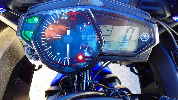 Yamaha YZF-R25  vs  Kawasaki NINJA 250  心得比較 R3   全日本壓馬路（株）